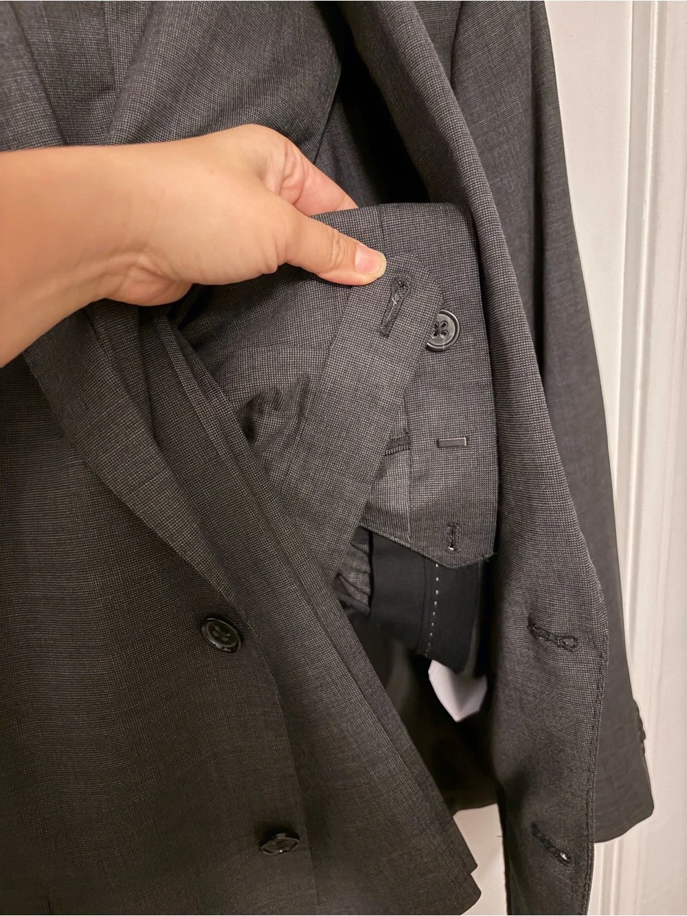 Banana Republic Charcoal Gray Men's Suit with Pants 44R jacket/38R pants